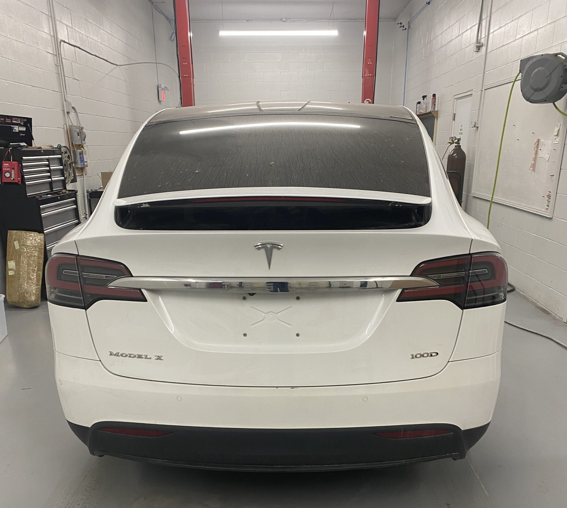 Tesla body shop welding repair in client's very clean shop by our mobile aluminum welding services. February 16, 2024 for JW Portable Welding & Repair Aylmer